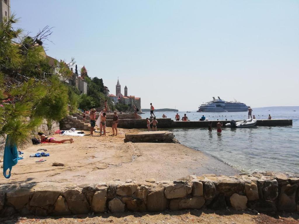 Apartamento Rab Centar Due Palit Exterior foto