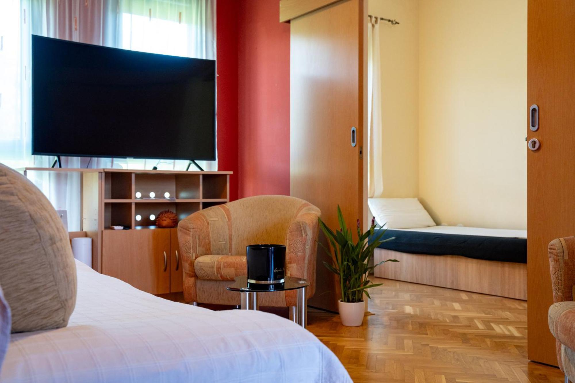 Apartamento Rab Centar Due Palit Exterior foto
